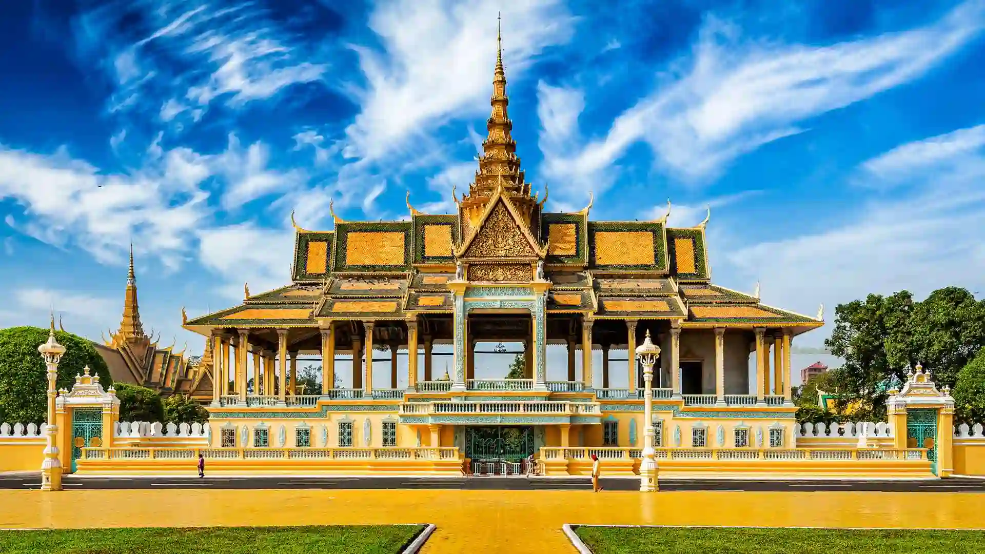 Phnom Penh & Siem Reap Heritage
